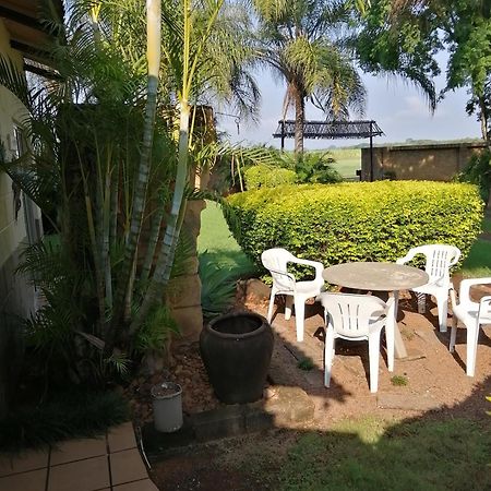 Guinea Feather Country Lodge & Spa Гроблерсдал Екстер'єр фото